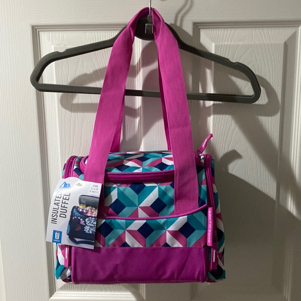 Arctic zone. Insulated duffel
